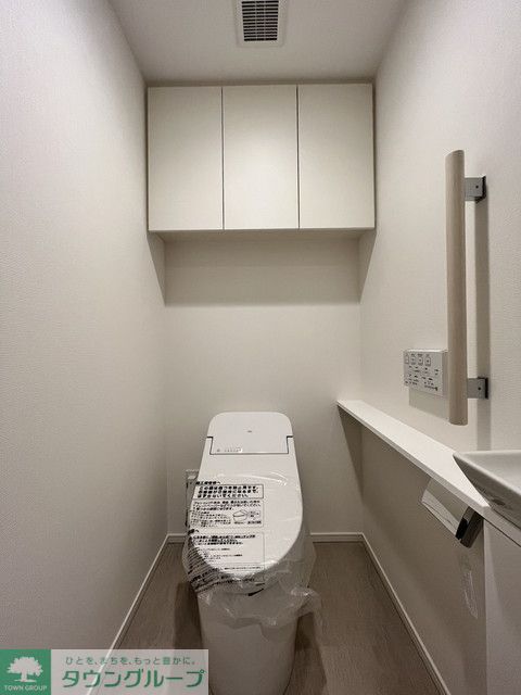 トイレ　※写真は同タイプ住戸です。