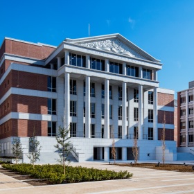 大学・短大　私立杏林大学医学部（大学・短大）まで153m