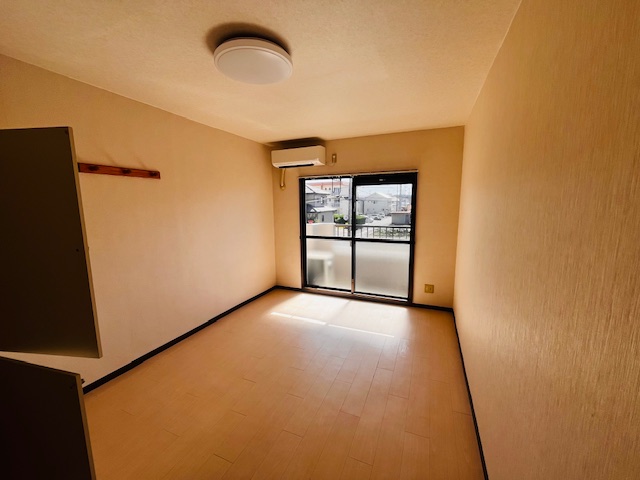 その他設備　エアコン・照明付き！