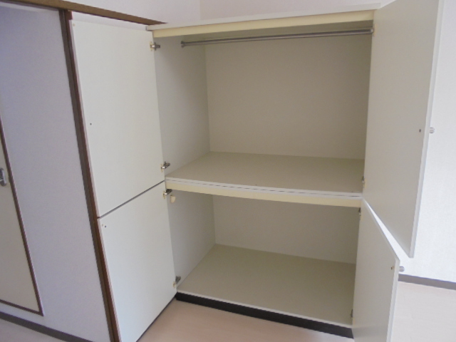 収納　収納BOXは動かせます