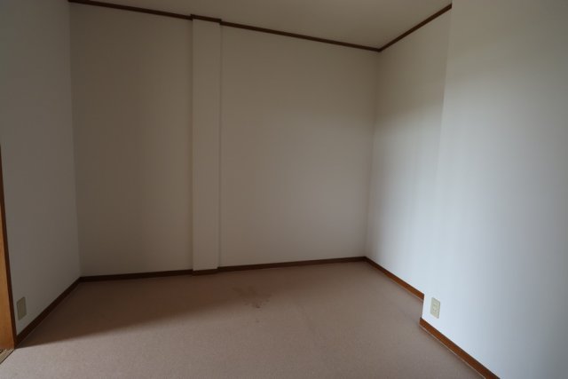 バルコニー　同物件別部屋です。