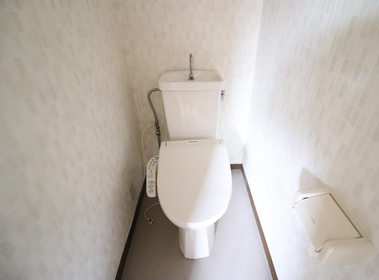 フラワーコートB棟のトイレ写真