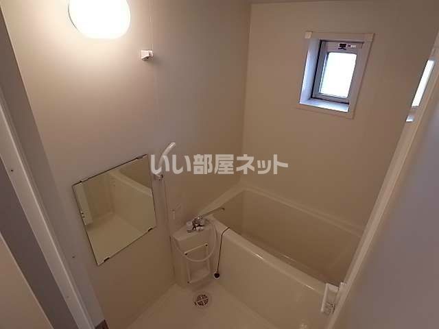 【掛川市平野のマンションのバス・シャワールーム】