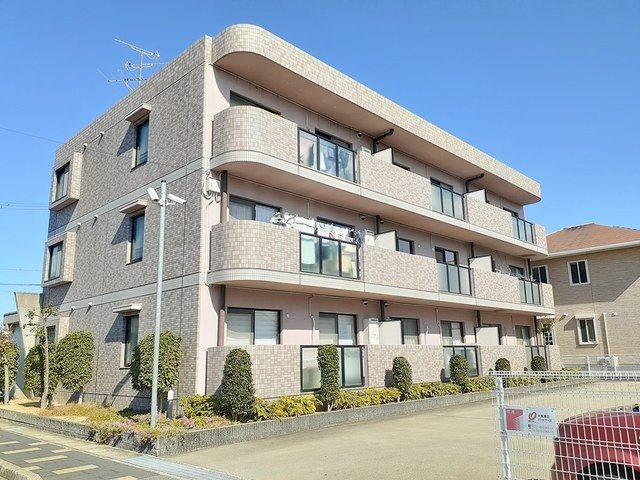 【伊丹市南野のマンションの建物外観】