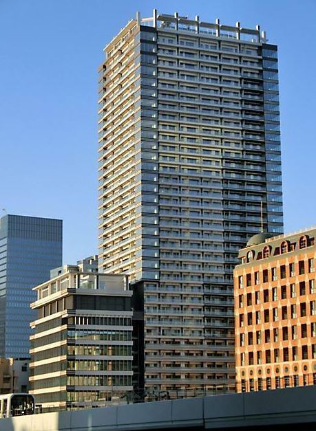 港区浜松町のマンションの建物外観