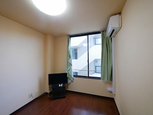 居室・リビング　使い勝手のいい洋室です