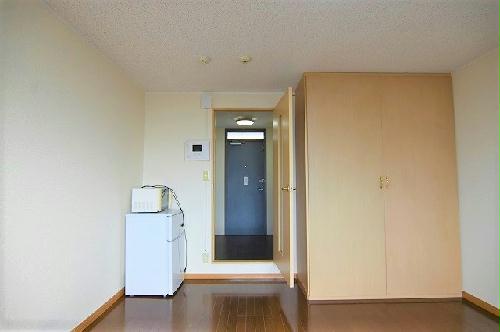 玄関　※2.3階カーペット敷