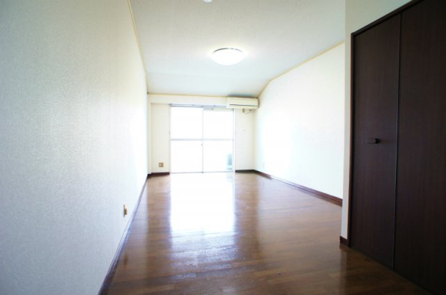 居室・リビング　ゆったりとした居間です