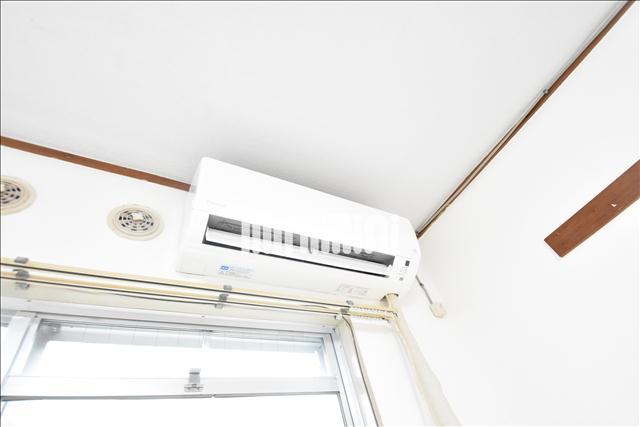 その他設備　一年中快適に過ごせるエアコン付きです。