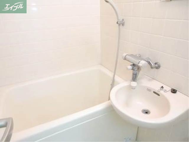 バス・シャワールーム　バス