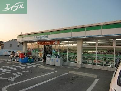 コンビニ　ファミリーマート岡山新屋敷店（コンビニ）まで206m