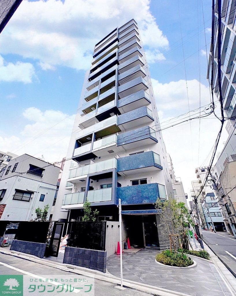 ルミーク文京湯島の建物外観