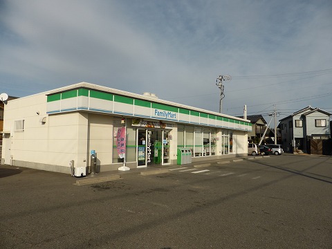 コンビニ　ファミリーマート 高浜二池町店（コンビニ）まで755m