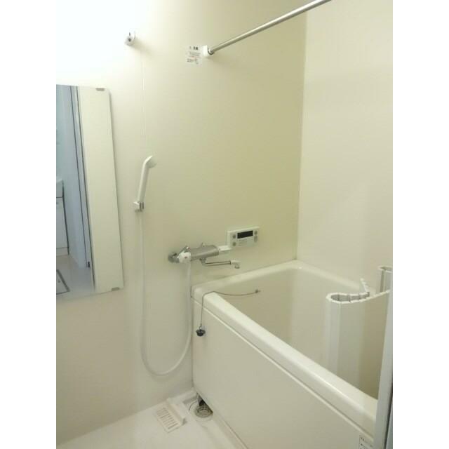 バス・シャワールーム　別号室の参考写真です