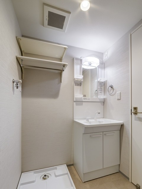 洗面設備　同仕様