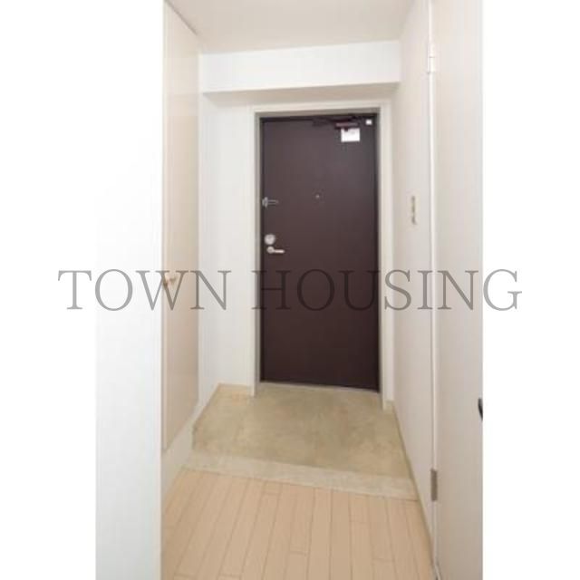 玄関　※写真は同タイプ住戸です。