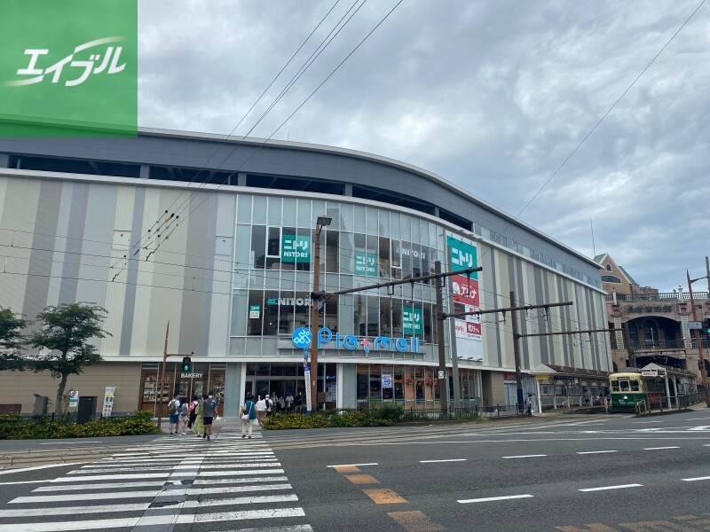 スーパー　エレナプラっとモール長崎店（スーパー）まで522m