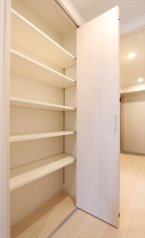 玄関　シューズボックス付き♪※別室参照