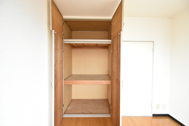 収納　押し入れ