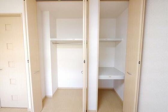 収納　クローゼット