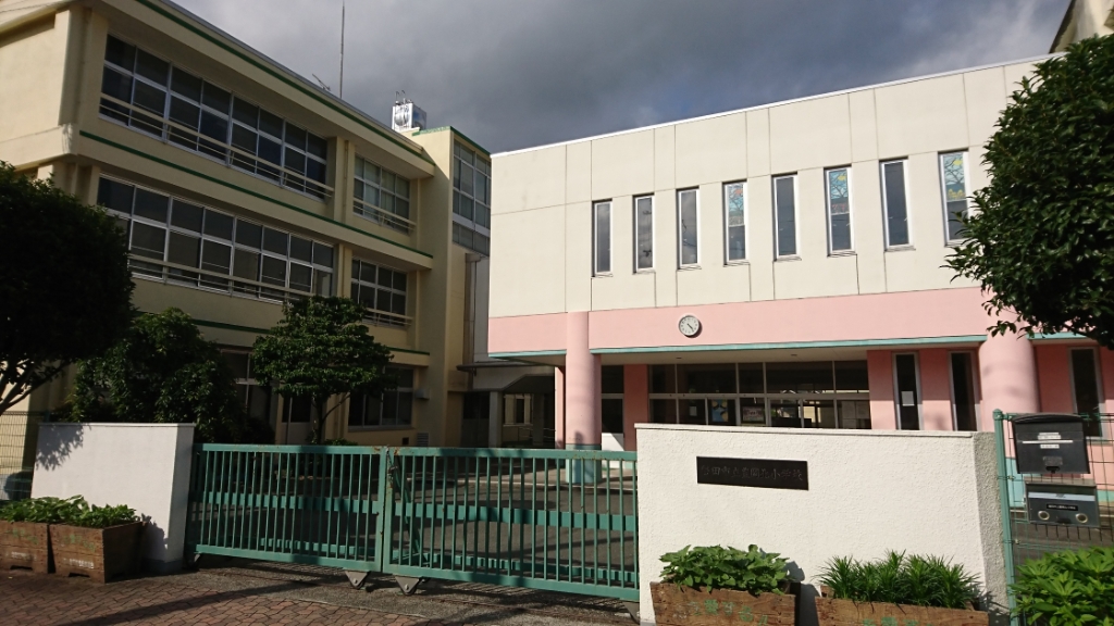 小学校　磐田市立豊岡北小学校（小学校）まで378m