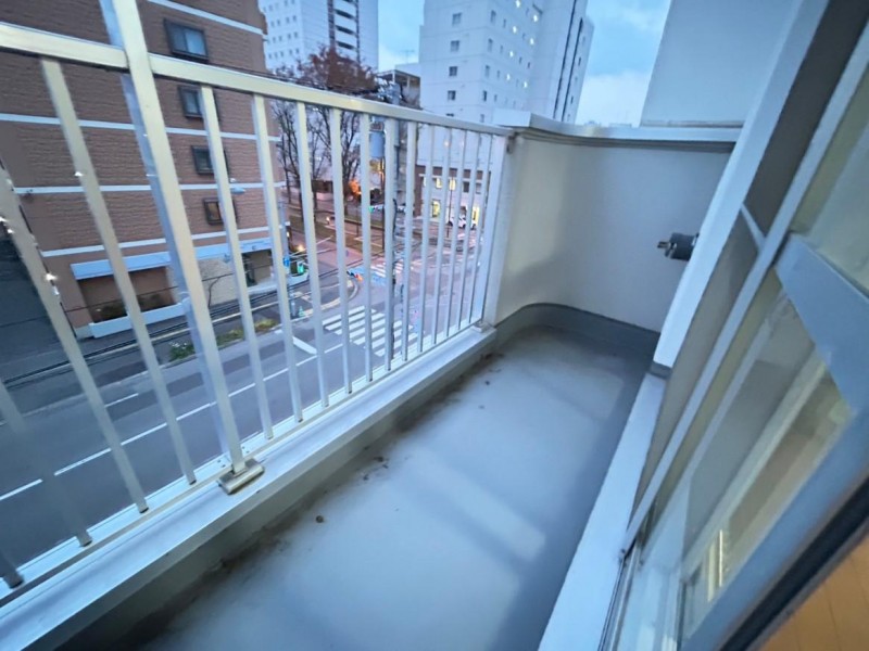 バルコニー　バルコニー