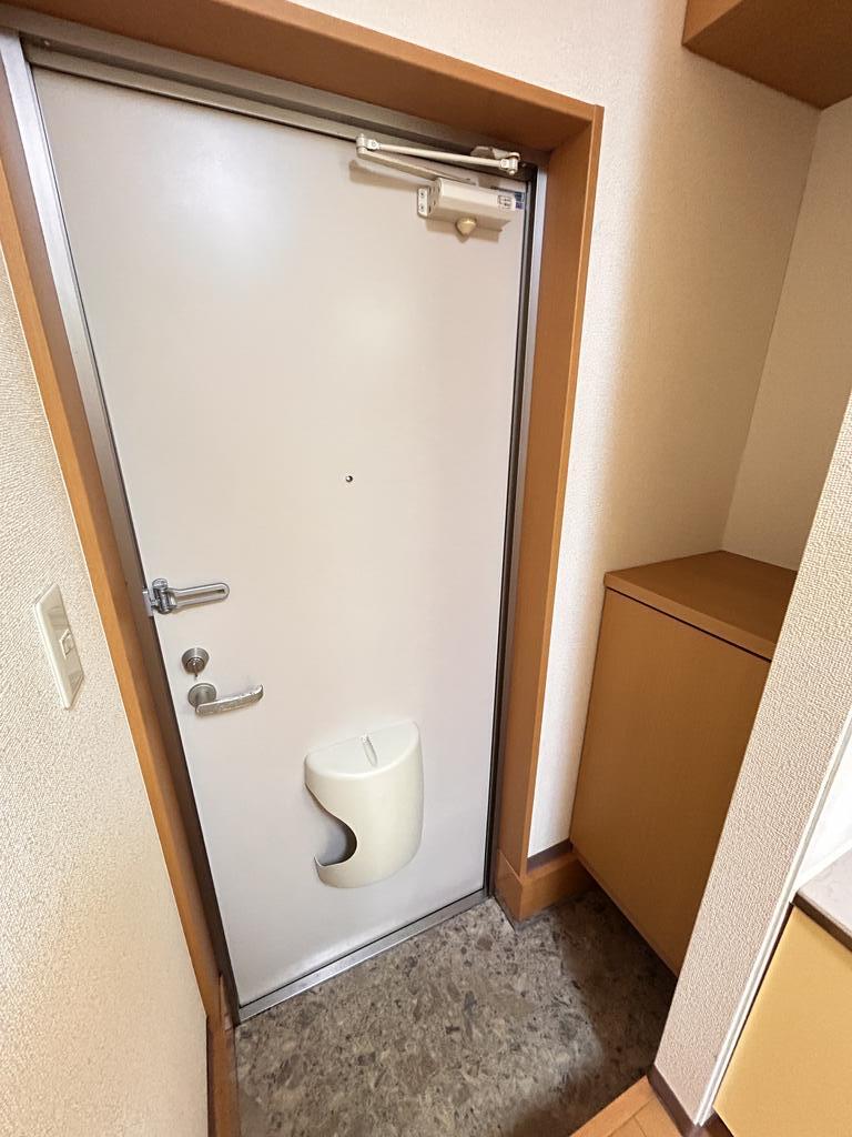 玄関　※画像は同タイプ別部屋の参考画像です