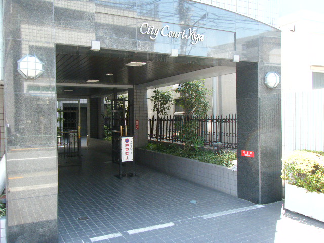 エントランス　建物の内部です