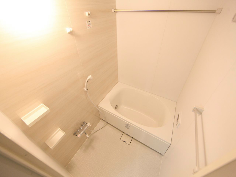 バス・シャワールーム　浴室暖房乾燥機付　追い焚き・オートバス機能付お風呂