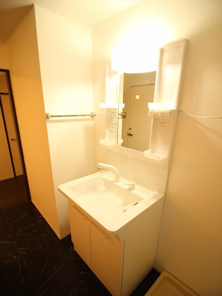 洗面設備　連携あり任意