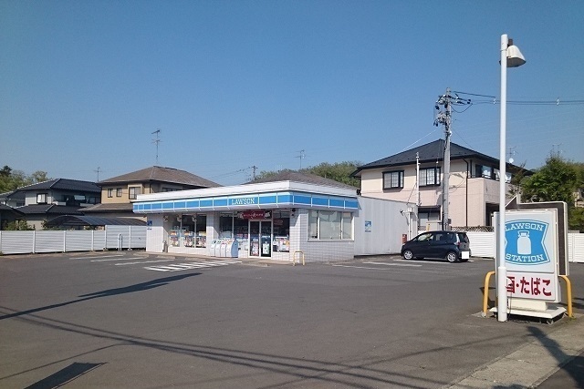 コンビニ　ローソン松ヶ丘店（コンビニ）まで800m