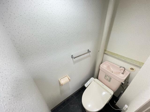 トイレ　別部屋の参考写真です。