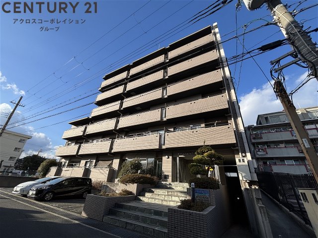 建物外観　エレベータ付きで荷物があっても安心！