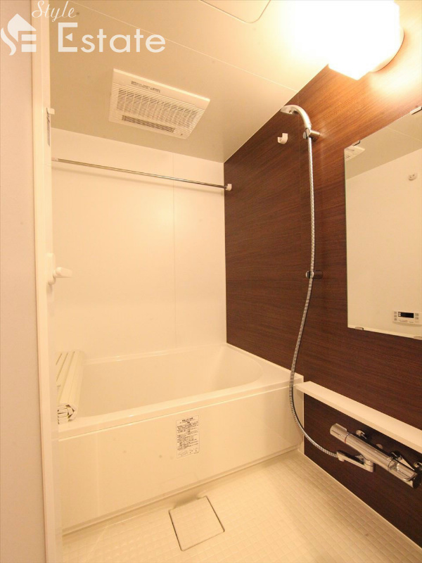 バス・シャワールーム　バスルーム