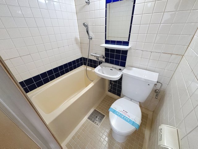 バス・シャワールーム　掲載写真はモデルルームを掲載しております。実際のお部屋と仕様