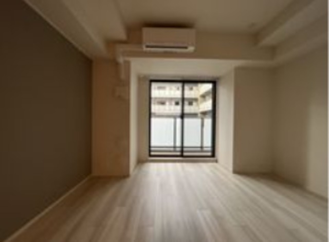 居室・リビング　※別部屋の参考写真です。