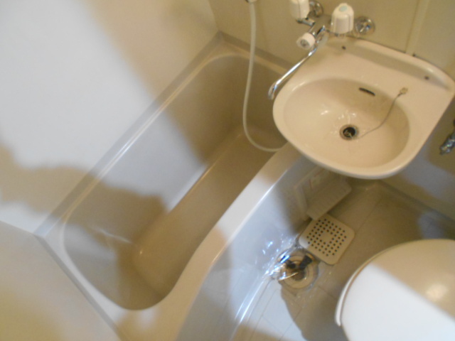 バス・シャワールーム　お風呂です