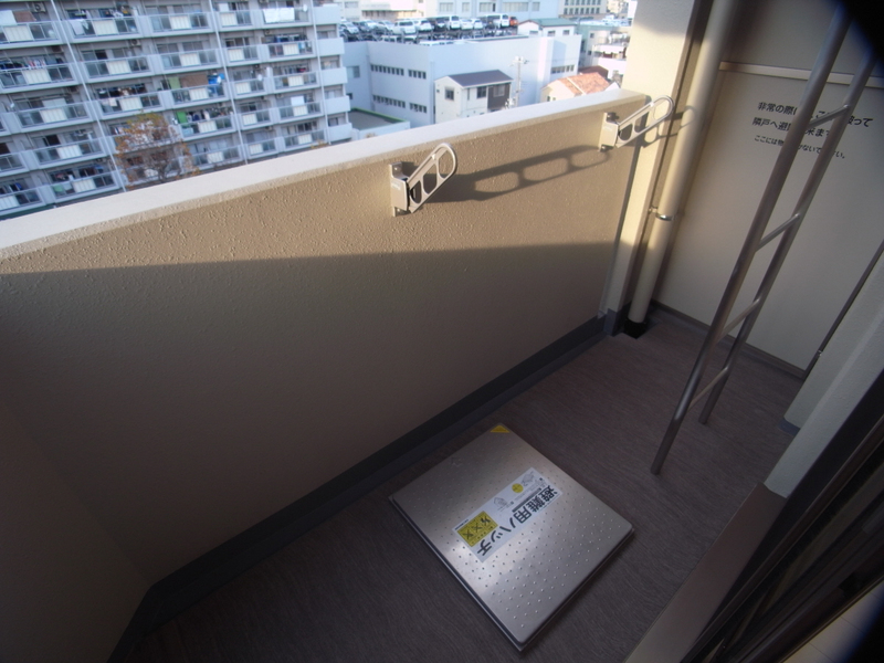 バルコニー　バルコニー