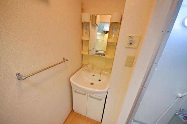 洗面設備　★便利な独立洗面台です★