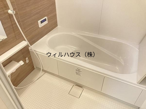 バス・シャワールーム　大型浴槽！