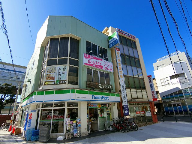 コンビニ　ファミリーマート阪神なるお駅前店（コンビニ）まで340m