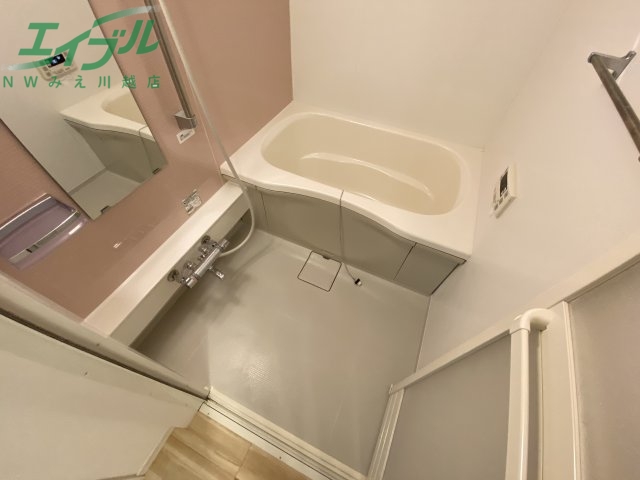 バス・シャワールーム　同型参考写真