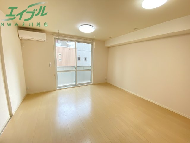 居室・リビング　同型参考写真