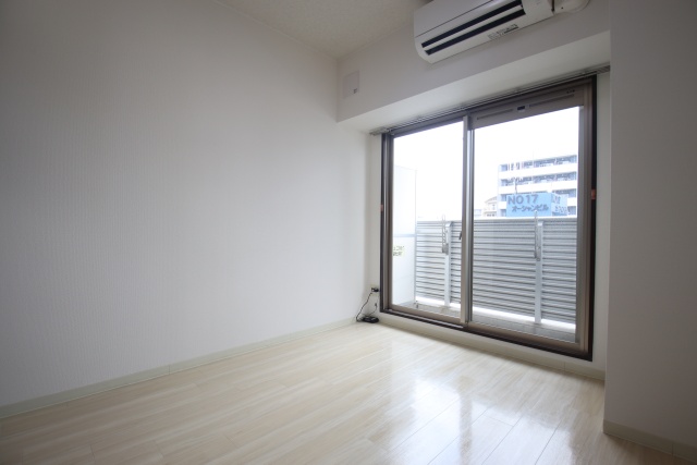 居室・リビング　※別室の参考写真の為、現況優先です。