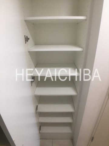 収納　シューズボックス