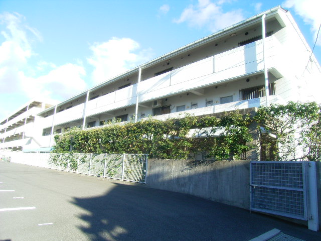 建物外観　2005年12月撮影