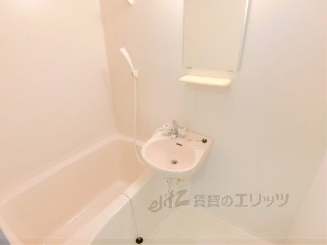 バス・シャワールーム　風呂