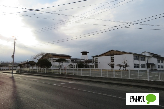 中学校　奥州市立前沢中学校（中学校）まで1022m
