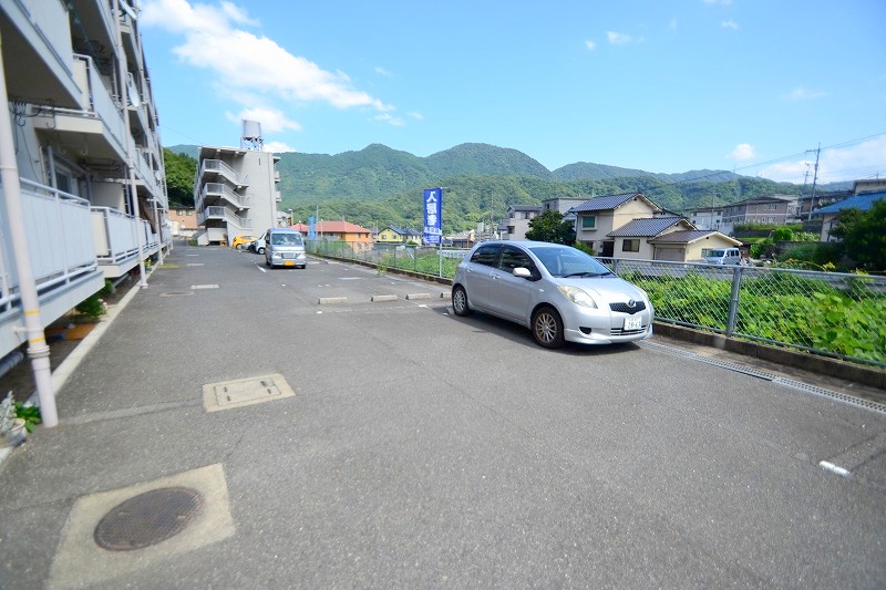駐車場　お問合せはシティホーム海田センター　082-821-2227