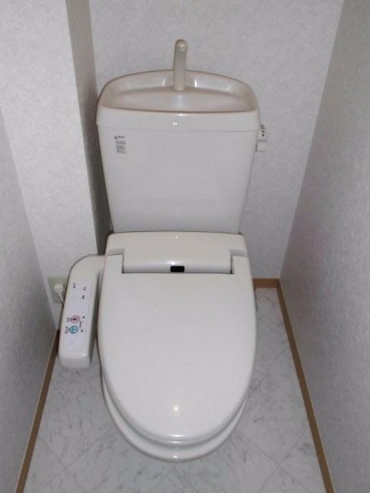 トイレ　図面と現状に相違がある場合には現状を優先